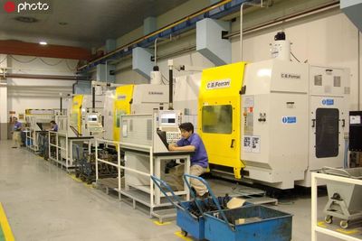 智能制造浪潮奔涌 數控機床賦能未來工廠加速構建